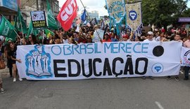 Pesquisa aponta semelhanças entre manifestantes pró e contra Bolsonaro