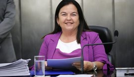 Lei que assegura direito de mães amamentarem durante provas de concursos é sancionada