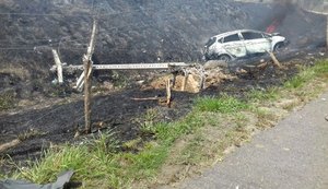 Acidente termina em colisão com poste e incêndio na BR-316 em Atalaia