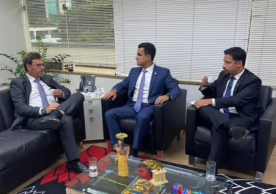 Em reunião com Embratur, JHC reforça compromisso com turismo acessível