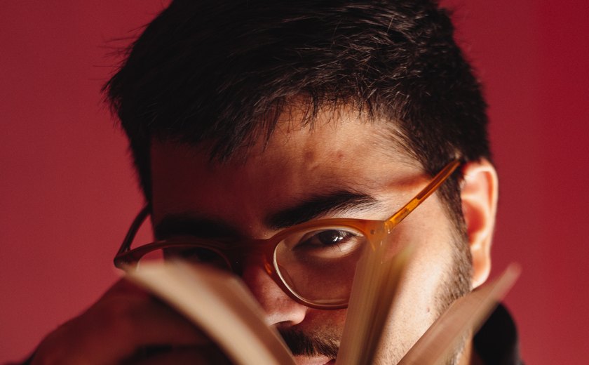 Dia Mundial do Livro: escritor alagoano escreve o Nordeste além do cartão-postal