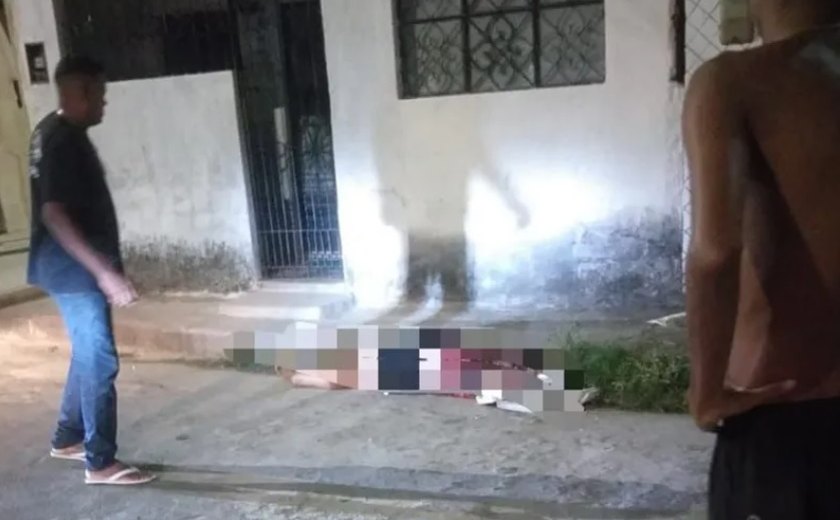 Dona de churrasquinho é morta a tiros na porta de casa na Ponta Grossa
