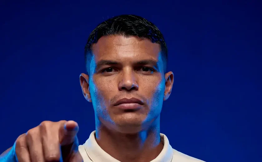 Porto anuncia contratação do zagueiro brasileiro Thiago Silva