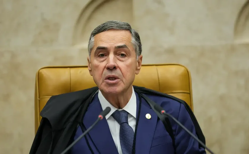 Barroso diz que STF deve avaliar reação contra sanções dos EUA