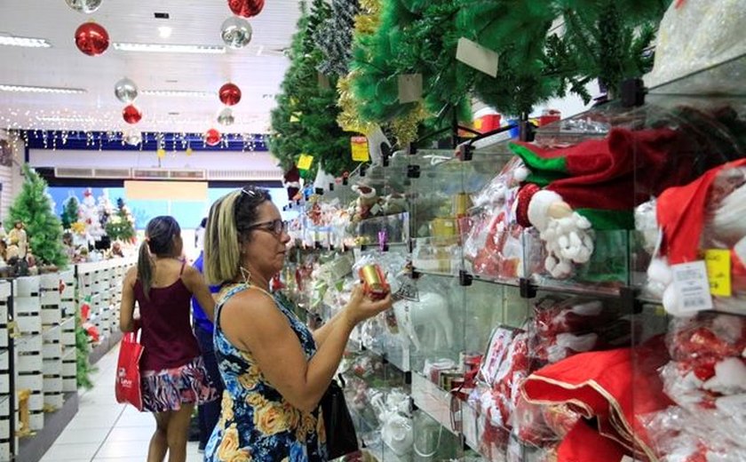 Lojas do Centro de Maceió já investem em artigos natalinos