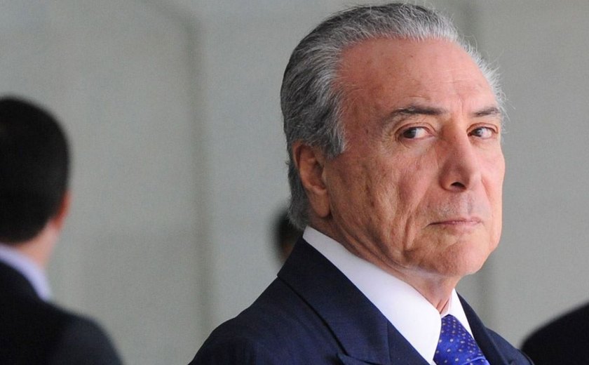 Temer defende que aborto seja discutido no Congresso