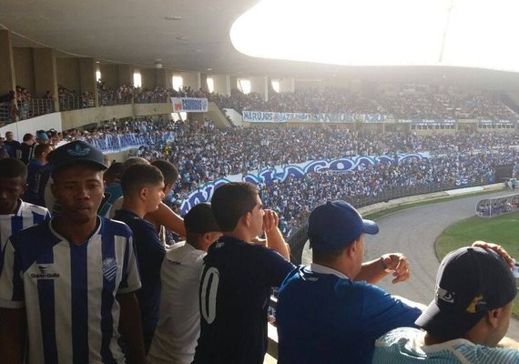 CSA vence o Botafogo-PB de virada e garante liderança do grupo de volta