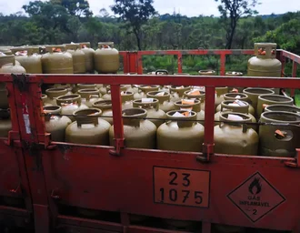 Gás gratuito para 1 milhão de famílias tem início nesta segunda-feira (24)