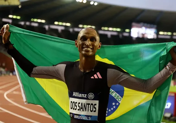 Alison dos Santos termina 2024 como bicampeão da Diamond League