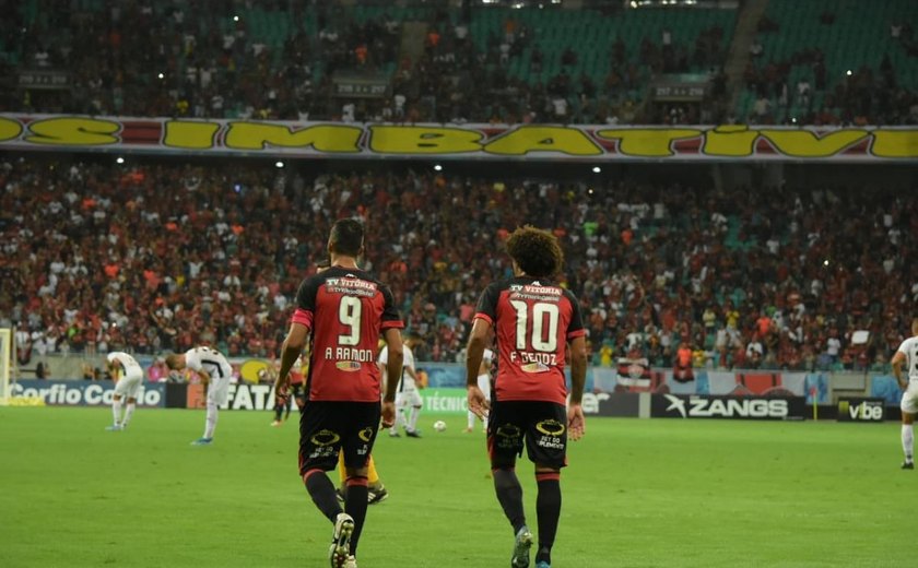 Sport marca nos acréscimos e empata com Vitória na Fonte Nova