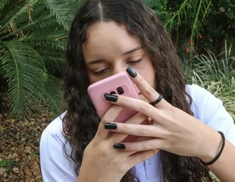 Guia orienta sobre como abordar violência de gênero nas redes sociais