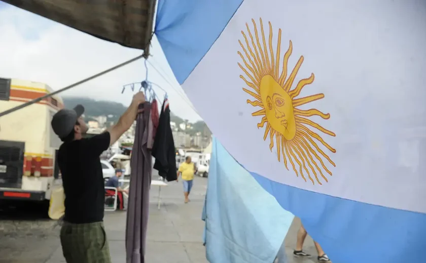 Quase metade dos jovens argentinos vive em vulnerabilidade social
