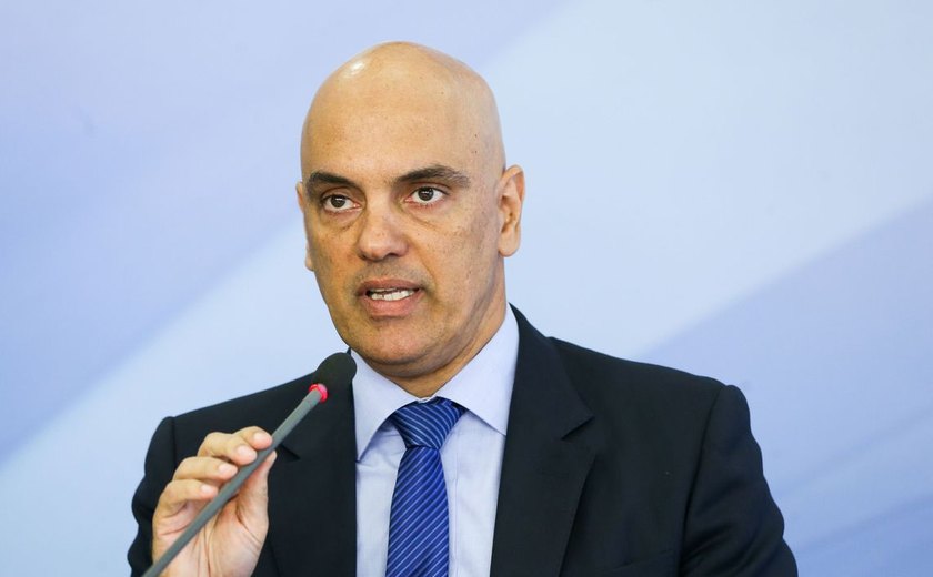 Alexandre de Moraes revoga decisão que mandou site retirar notícia do ar