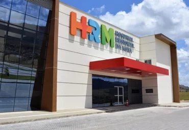 Homem é resgatado após veículo cair em ribanceira em União dos Palmares