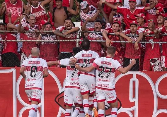 CRB vence novamente e se isola no topo do campeonato
