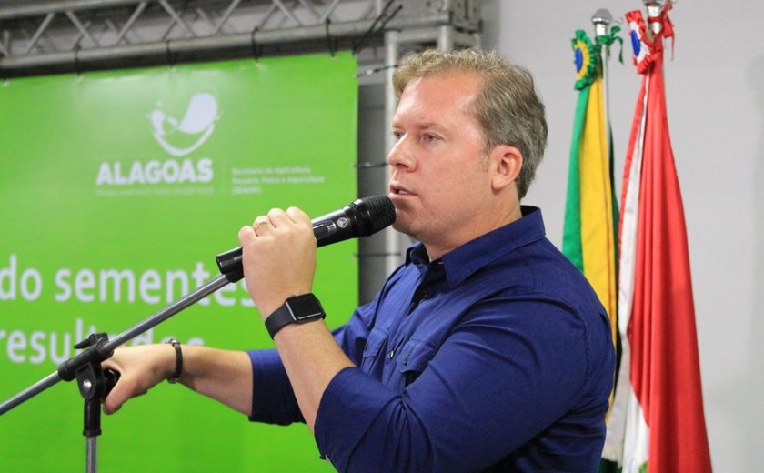 Marx Beltrão pede a ministro da Saúde vacinação de gestantes e menores com comorbidades