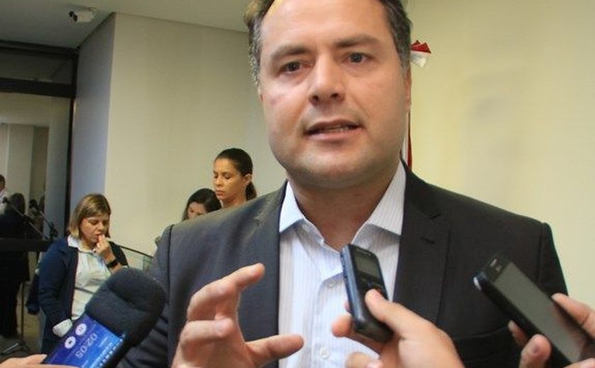 Renan ainda não revela secretários do segundo mandato