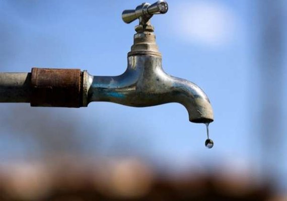 Sistema Coletivo do Agreste opera com 50% da capacidade para retirada de vazamentos