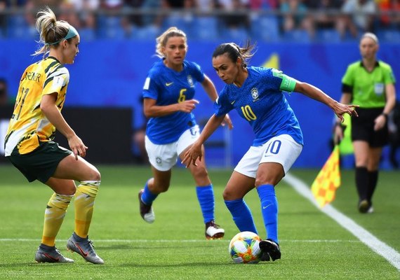 Marta estreia na Copa do Mundo, deixa o seu, mas Brasil sofre virada da Austrália