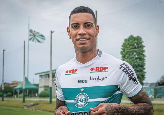 Alef Manga vai da Série D à Série A em 2 anos e busca manter fase artilheira no Coritiba