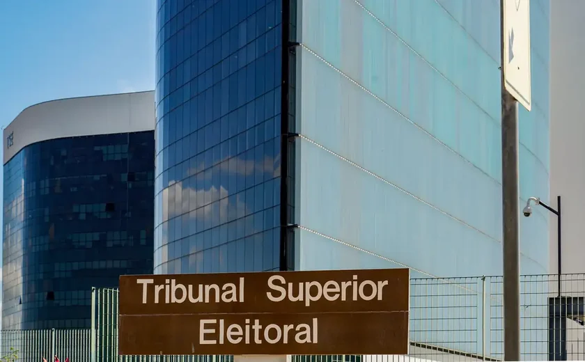 TSE forma maioria para manter retirada de posts sobre Nossa Senhora