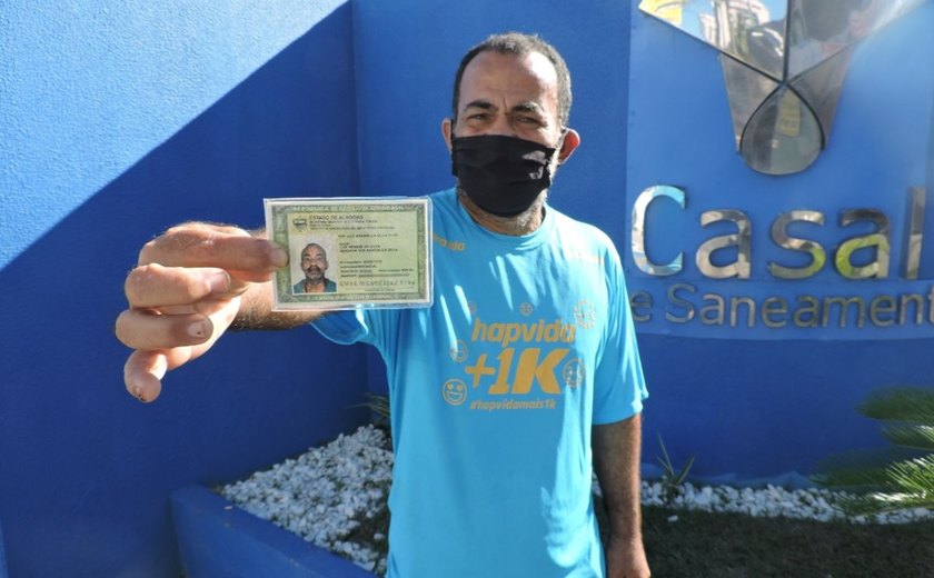 Campanha de funcionários da Casal ajuda lavador de carros a conseguir identidade