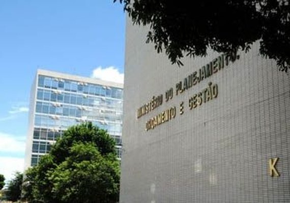 Governo vai propor licença não remunerada de até 6 anos para servidores federais