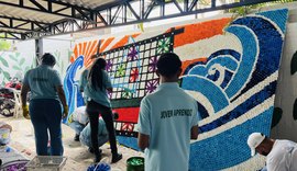 Alurb confecciona mural com mais de 30 mil tampinhas plásticas reutilizadas