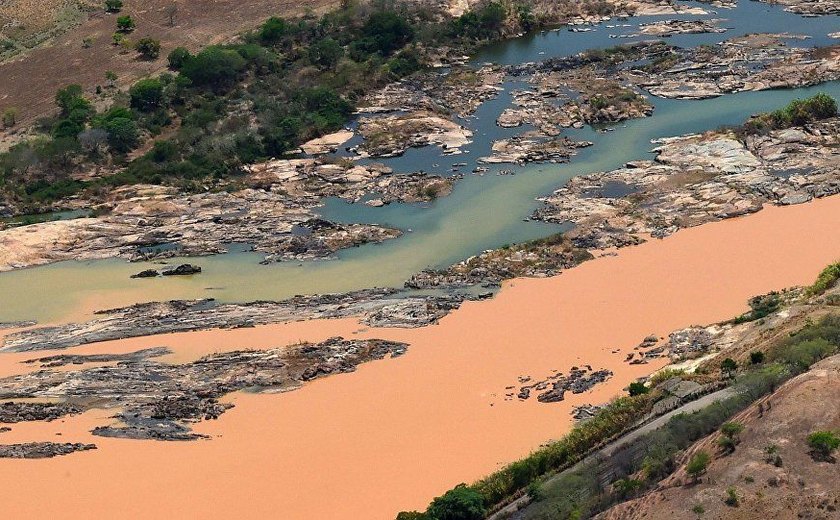 ANA diz que está monitorando onda de rejeitos da barragem