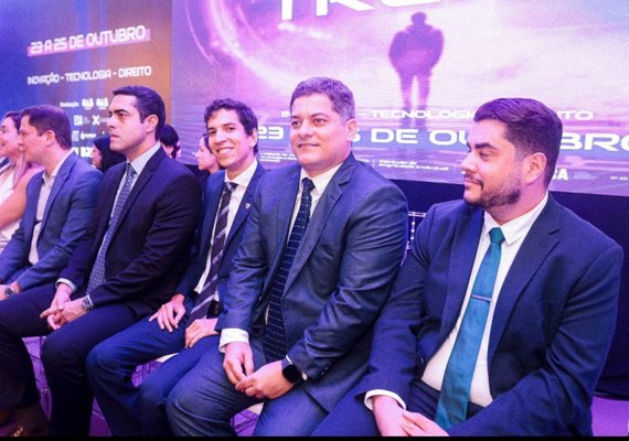 Prefeitura de Maceió apresenta projetos inovadores em evento de tecnologia do setor jurídico