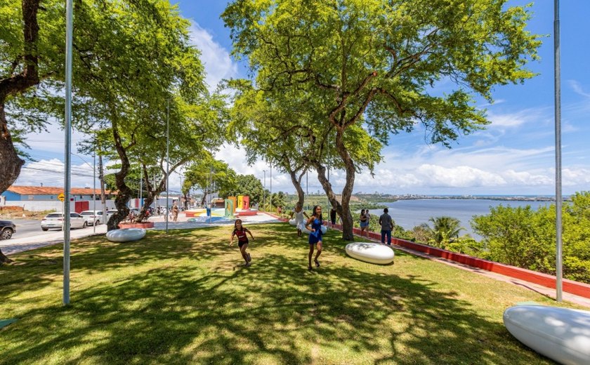 Prefeitura entrega novo mirante da Chã de Bebedouro e devolve cultura e história ao bairro