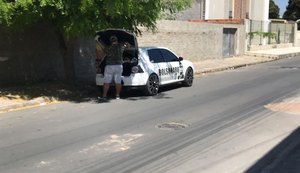 Eleitor flagra venda de camisa de Bolsonaro em Arapiraca