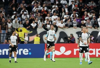 Corinthians derrota Santa Fe e segue 100% na Copa Libertadores