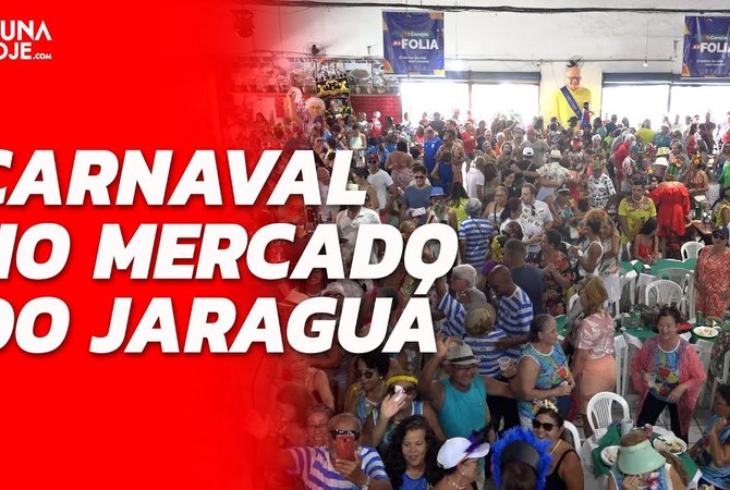 Prévia carnavalesca no Mercado do Jaraguá