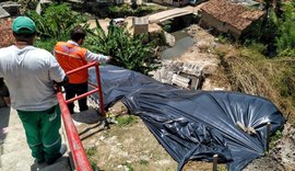 Defesa Civil inicia colocação de lonas em áreas de risco da capital alagoana