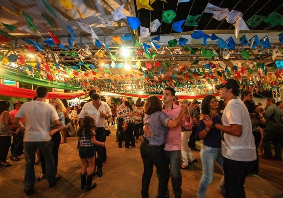 Festejos juninos em Maceió: uso de som precisa de autorização da Prefeitura