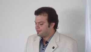 Corpo do jornalista Marcelino Freitas é cremado no Recife