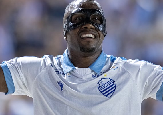 CSA pode poupar titulares contra o Coruripe nesta quarta