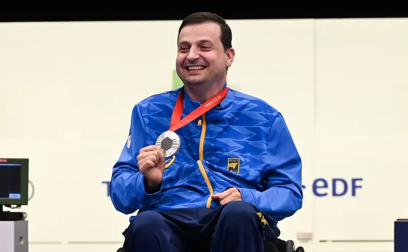 Alexandre Galgani ganha medalha inédita para o país no tiro esportivo