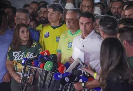 PF aciona autoridades argentinas para apurar possível saída de Flávio Bolsonaro do Brasil