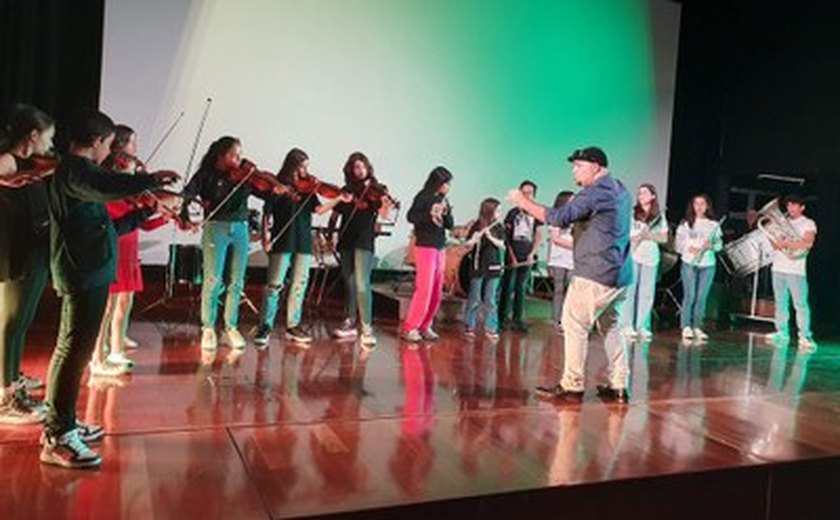 Mais de 200 crianças participaram das oficinas de música brasileira em Portugal