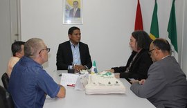 Prefeitura de Palmeira e Uneal firmam parceria por cursinho Pré-Enem
