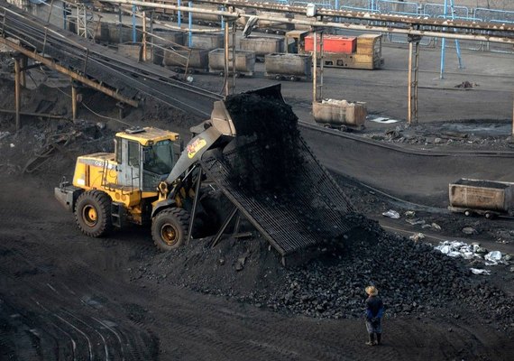 Autoridades chinesas confirmam morte de 17 mineiros em acidente