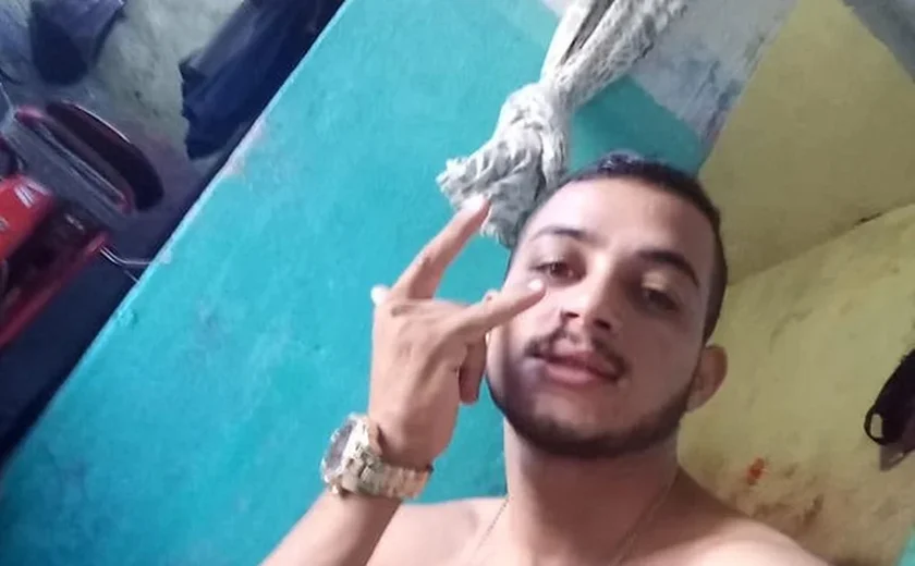 Jovem é morto  com golpes de arma branca e pedradas em Santana do Ipanema