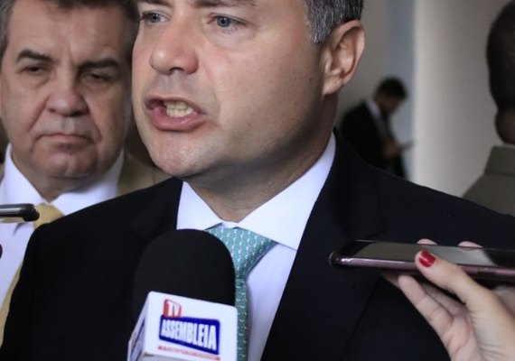 Renan Filho afirma que rateio do Fundeb depende dos deputados estaduais