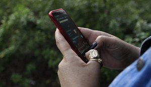 Uso contínuo do telefone celular provoca inflamações no corpo