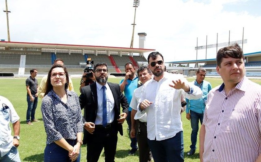 Grupo de trabalho do Governo do Estado visita Estádio Rei Pelé