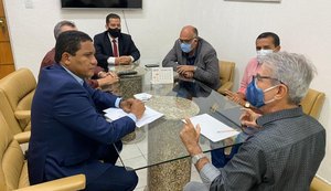 Prefeitura e Casal discutem implantação de novas adutoras em Palmeira