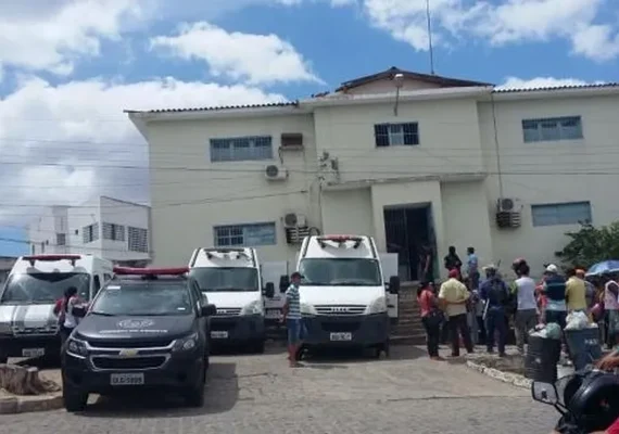 Policiais civis prendem jovem de 22 anos em Santana do Ipanema