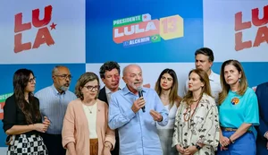 Lula celebra avanço do fim da escala 6x1 e defende investimento público